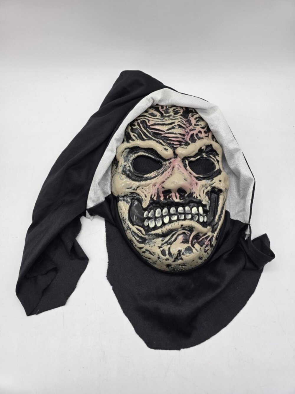 Fun World Halloween Adult Mask with Hood Zombie Skeleton Bony Face Spooky Creepy
